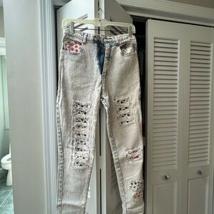 Vintage Xanax di acid wash stretch high rise (approx 26 inch waist)
